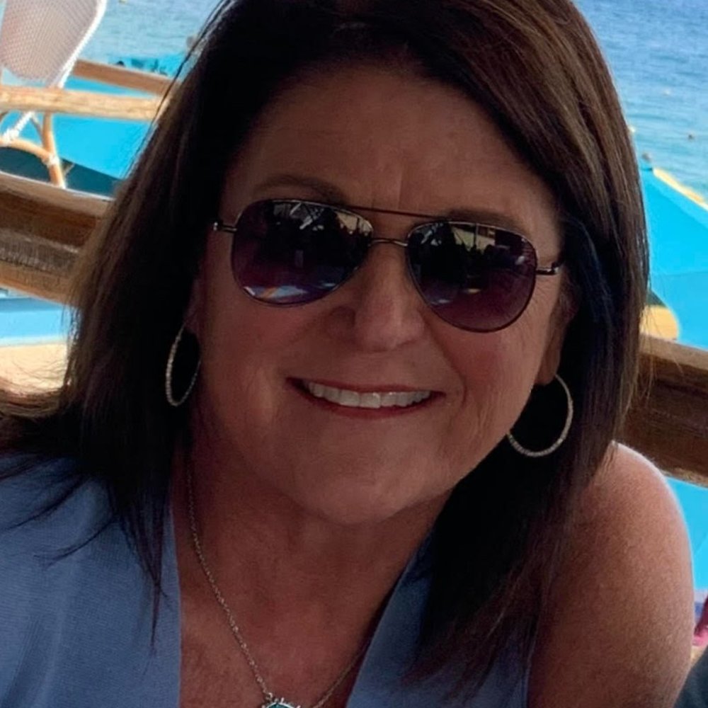 Meet your Posher, Elyse